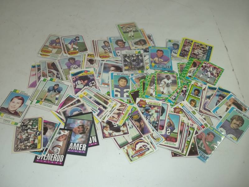 lot 97 image: 19701980 Mn Viking Football Cards