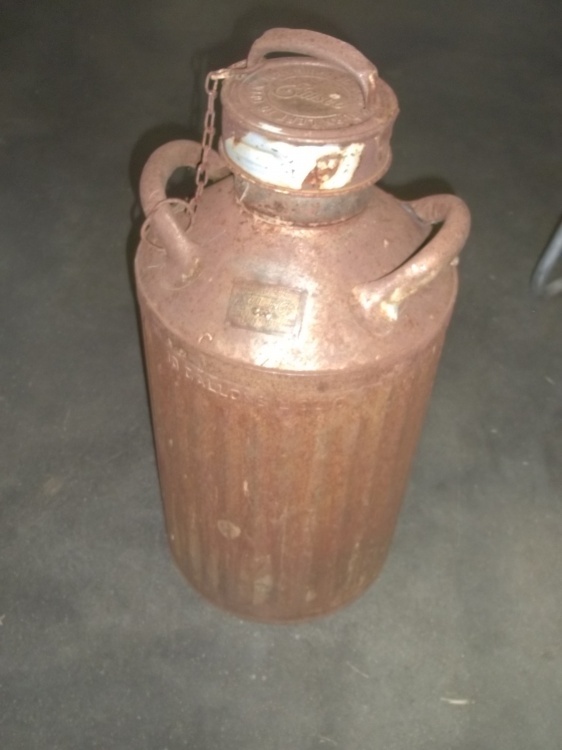 lot 147 image: Vintage Gas  Oil Can