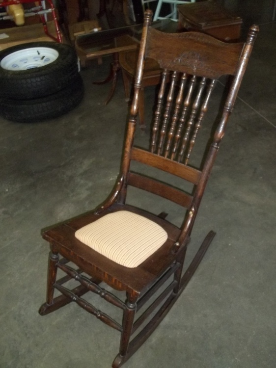 lot 153 image: Antique Rocking Chair