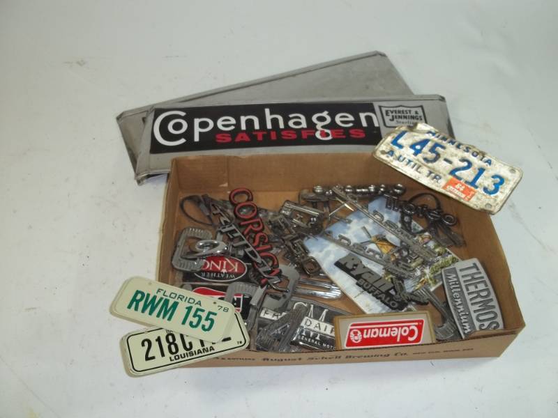 lot 170 image: Misl emblems and mini License Plates