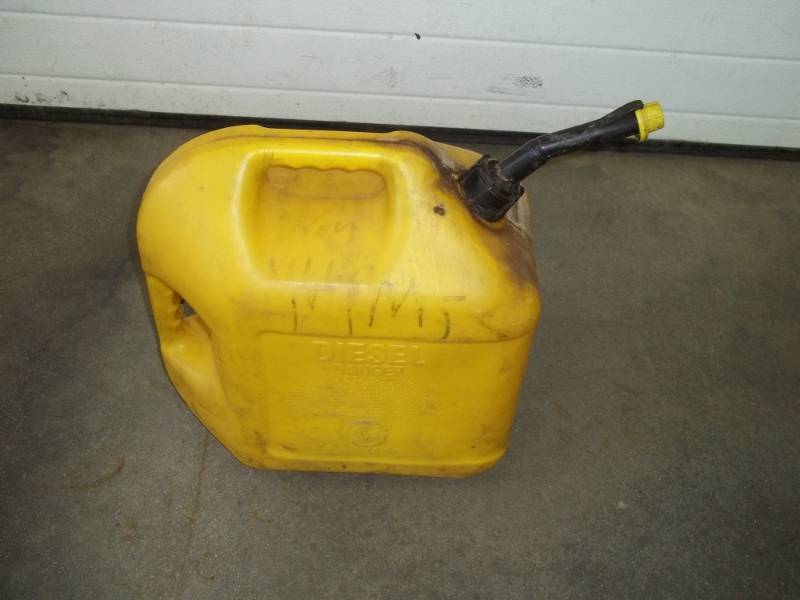lot 193 image: 5 Gallon Diesel Can