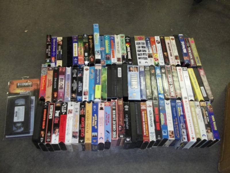 lot 223 image: Large VHS movie lot