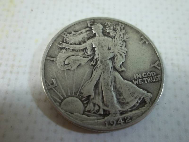 lot 231 image: 1942 Standing Liberty half dollar