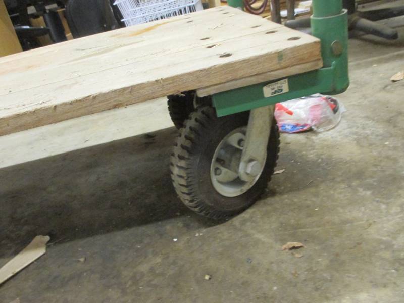 lot 144 image: Shop Cart