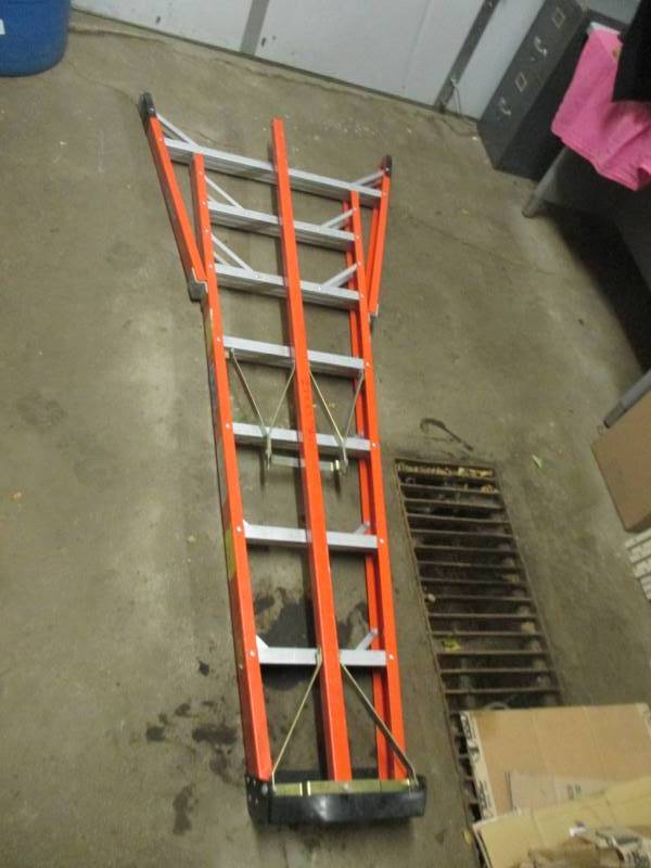 lot 160 image: 8 Werner Tripod Step Ladder