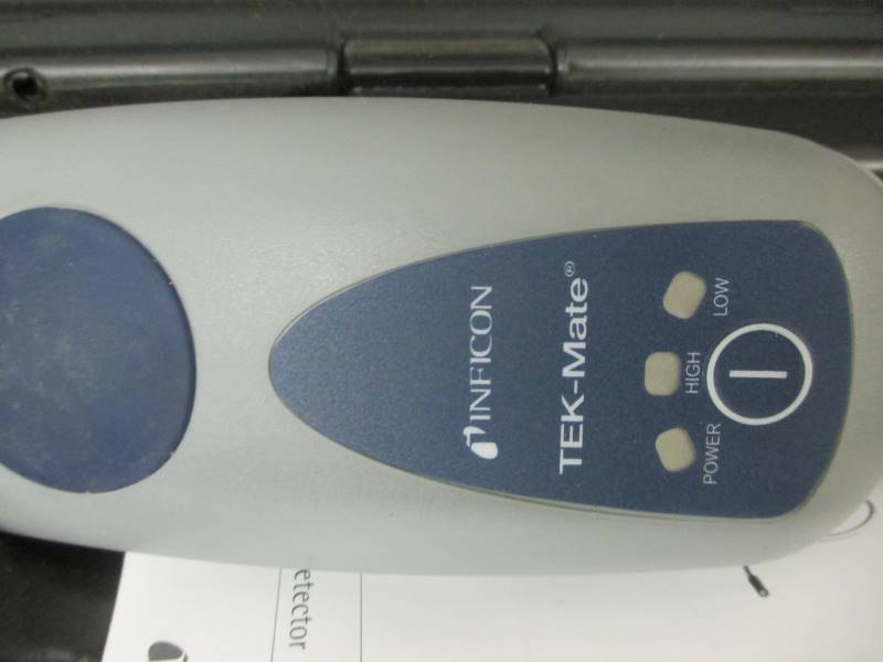 lot 35 image: Inficon Tek-Mate Refrigerant Leak Detector