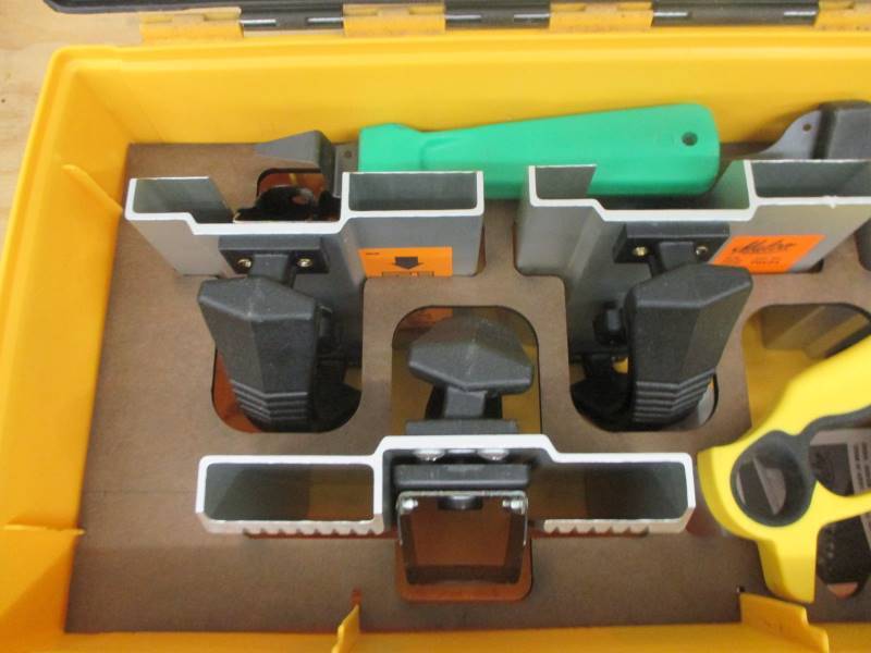 lot 43 image: FasGroove System for Fiberglass Ductboard