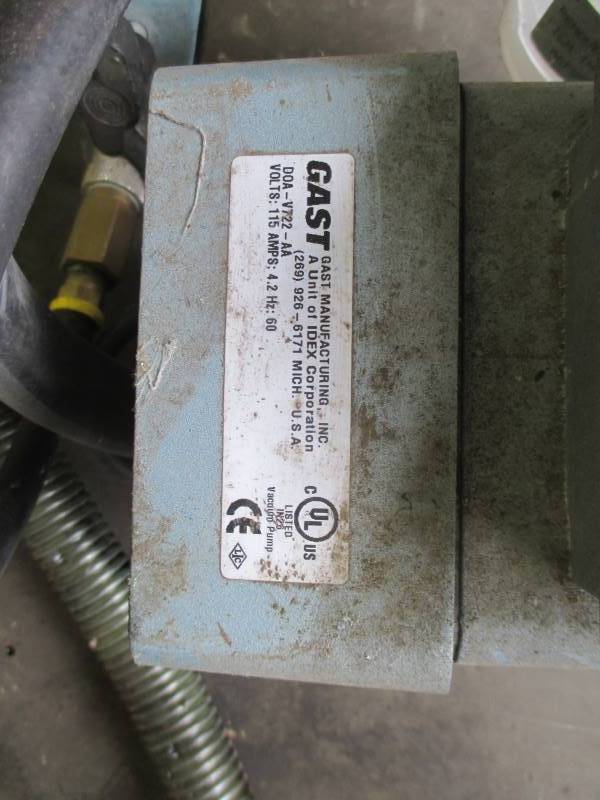 lot 64 image: Vacuum Pump & Barrel Pump