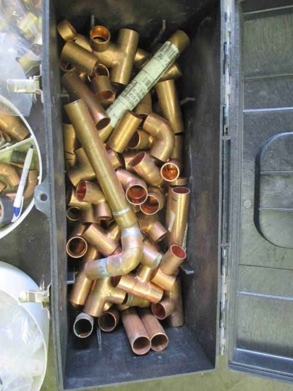 lot 76 image: Copper & Brass Fittings