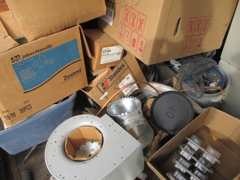 lot 111 image: North 12 of 53 Storage Trailer (See ALL pics)
