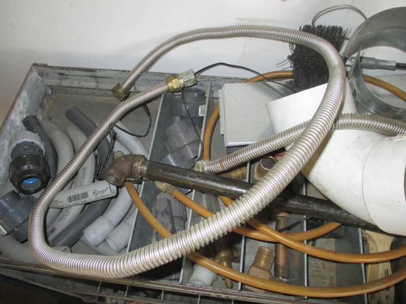 lot 130 image: Rack  Contents of Pipe Fittings