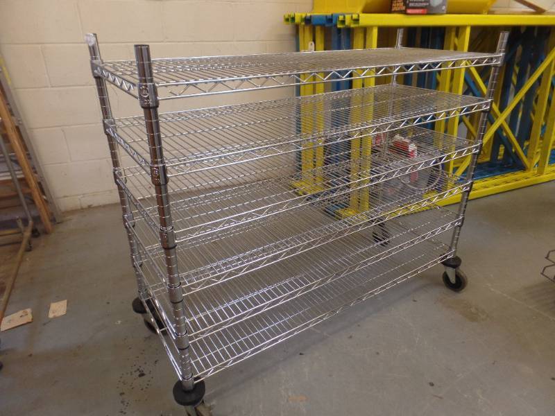 ROLLING METRO STYLE SHELVING