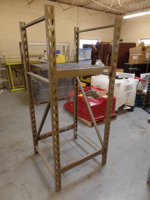 INDUSTRIAL SHELVING UNIT