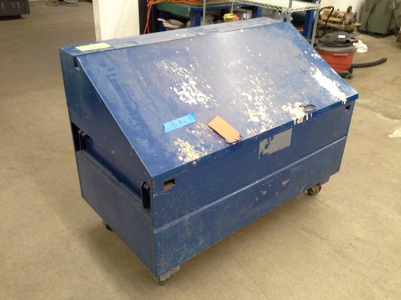 lot 2 image: Gang Box on Wheels