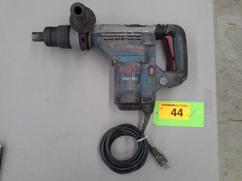 lot 44 image: Bosch 1124X EVS Rotary Hammer Drill