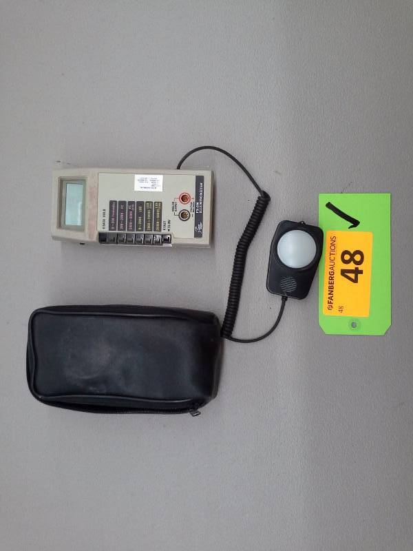 lot 48 image: The Watt Stopper FX-200 Illuminometer