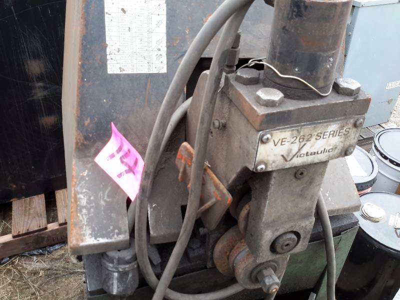 lot 14 image: Victaulic Hydraulic Pipe Roll Groover