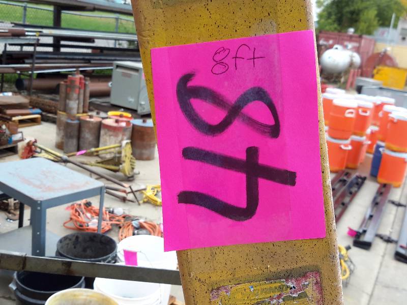 lot 48 image: 8 Ft Werner, Fiber glass step ladder