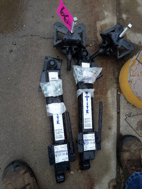 lot 66 image: Set of Sway Bars.