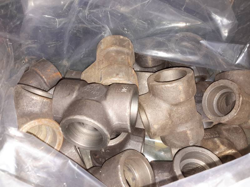 lot 92 image: Msc. Hardware as pictured