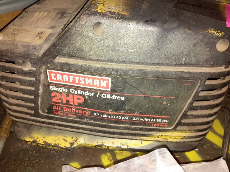 lot 113 image: Craftsman, 2 Hp, 125 PSI Air compressor