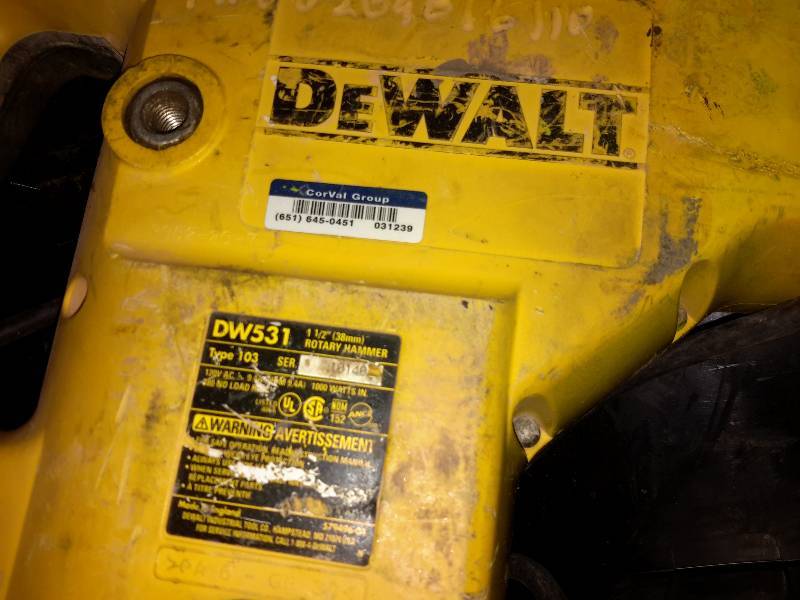 lot 115 image: DEWALT, DW531 1 12 in Rotary Hammer