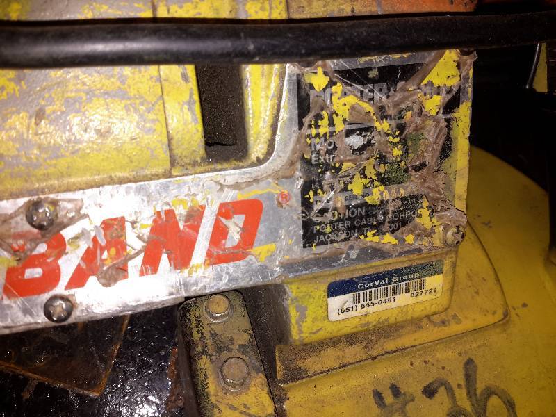 lot 126 image: Porter Cable Portable Band Saw.. Blade included