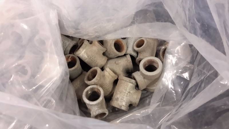 lot 180 image: Large lot of Galvanized steel plumbing Fittings as shown