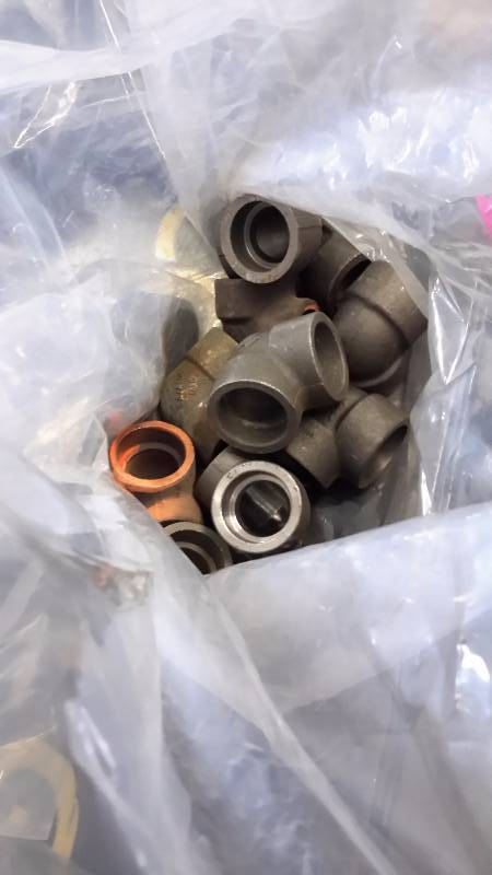 lot 192 image: Large lot of Weld Steel Plumbing Fittings