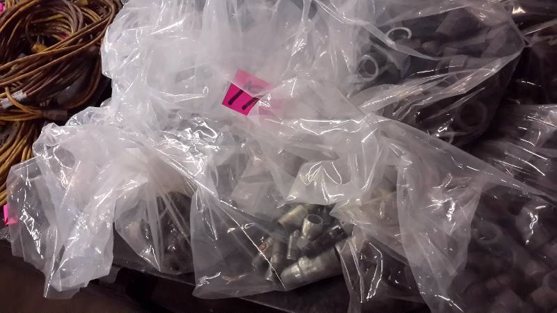 lot 190 image: Large lot of Weld Steel Plumbing Fittings