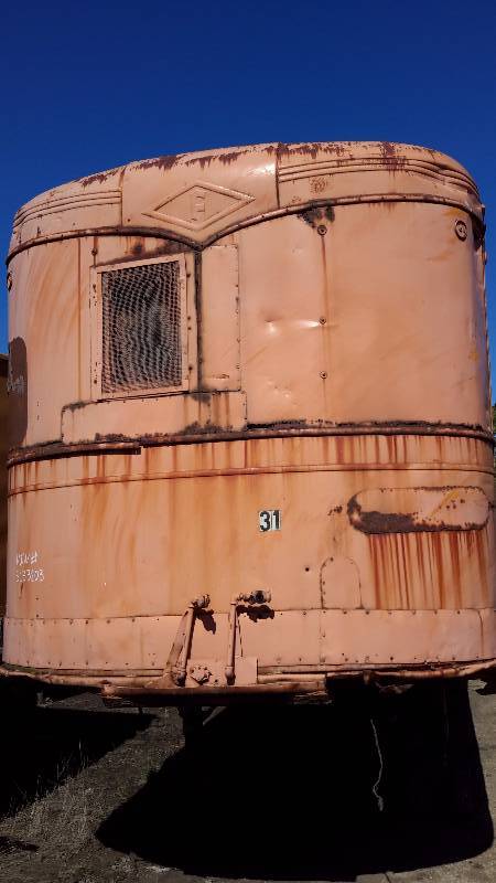 lot 1B image: Vintage Frueh Trailer from 1946..