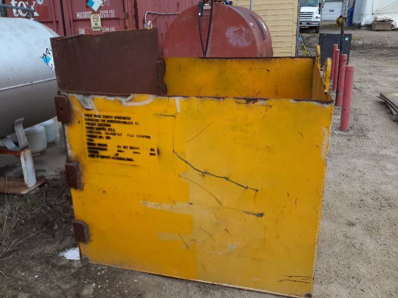 lot 3A image: Heavy Steel Box... 4ft x 5ft x 4 12 ft deep