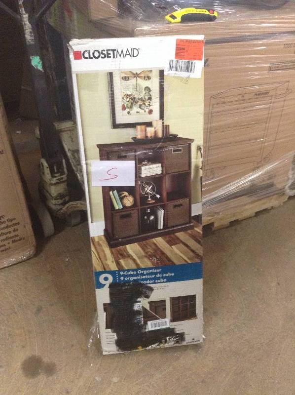 Closetmaid 37 in. x 39 in. Mahogany 9-Cube Organize new