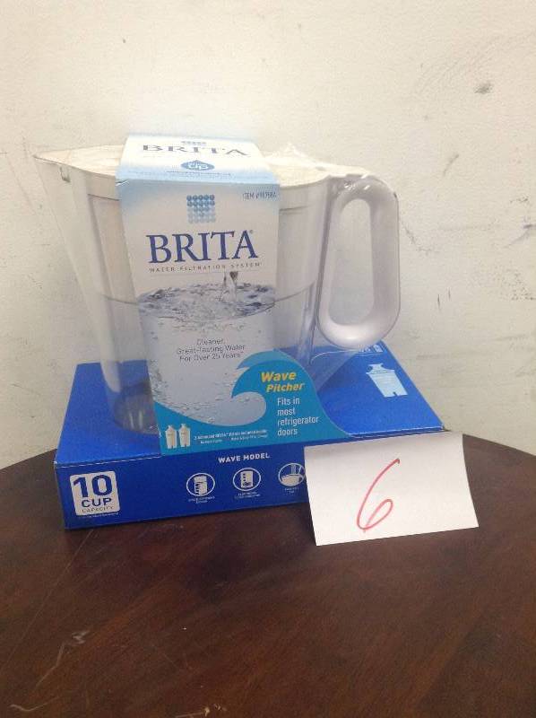 Brita Wave 10 Cup Water Pitcher Plus