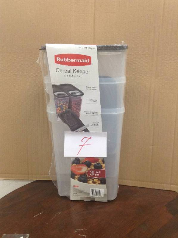 Rubbermaid Cereal Keeper Set of 3 not used