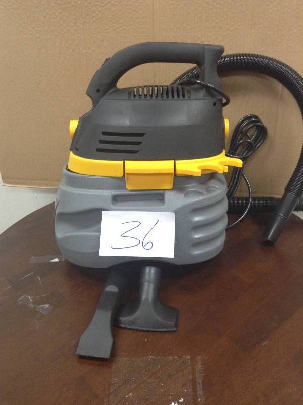 Stinger 2.5 gal WetDry Vac