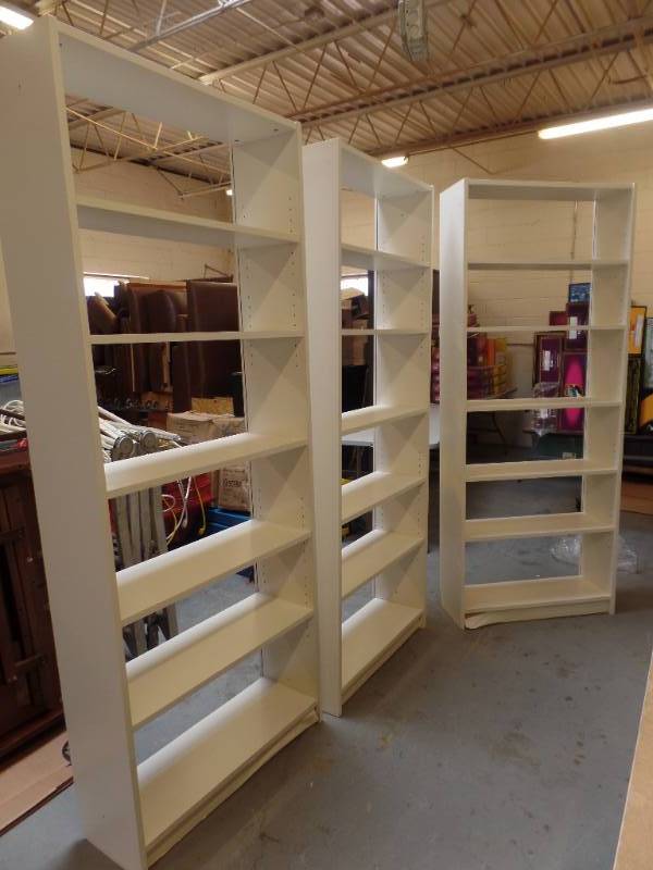 DISPLAYBOOK SHELVES