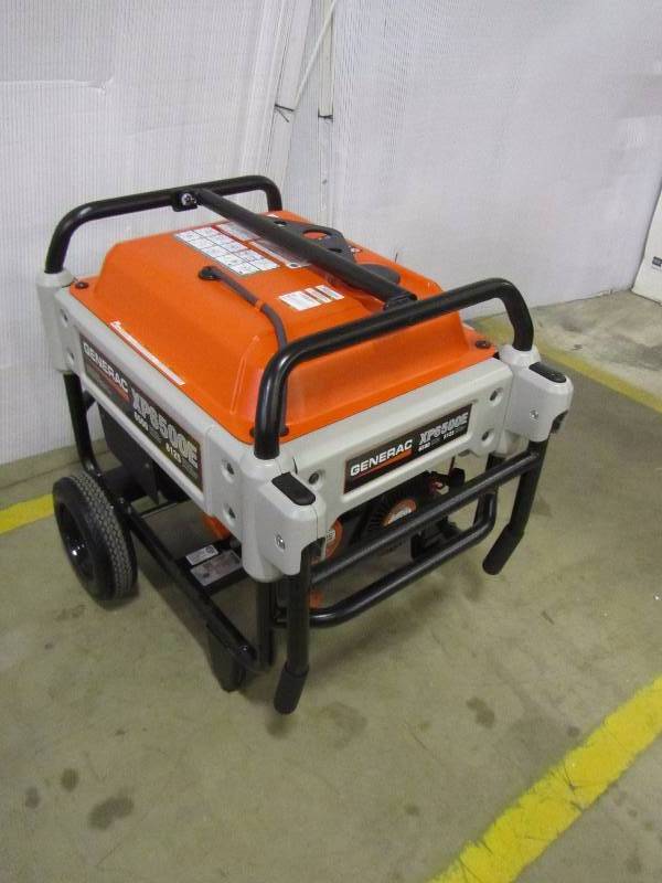 lot 2 image: Generac 5605 XP Series XP6500E 8,125 Watt 410cc OHV Portable Gas Powered Generator With Electric Start
