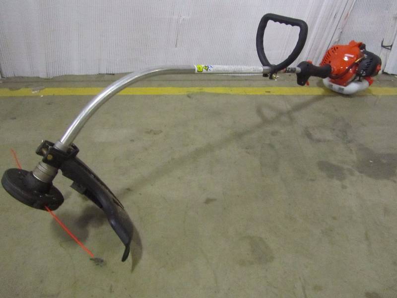 lot 8 image: ECHO 2 Cycle 21.2cc Curved Shaft Gas Trimmer