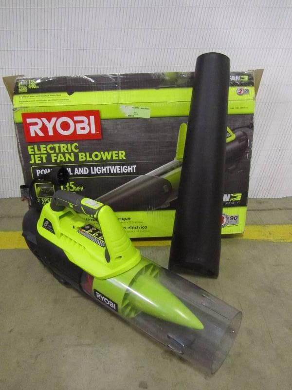 lot 18 image: Ryobi 135 mph 440 CFM 8-Amp Electric Jet Fan Blower
