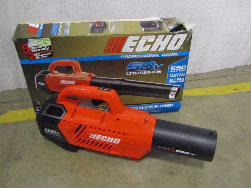 lot 21 image: ECHO 145 MPH 550 CFM Variable-Speed Turbo 58-Volt Brushless Lithium-Ion Cordless Blower