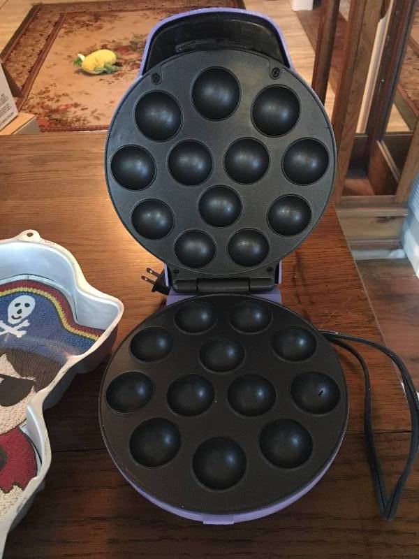 Wilton Cake Pans and Cake Lolly Pop Baker.