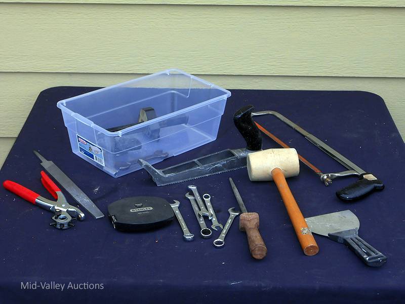 Tote with tools 2