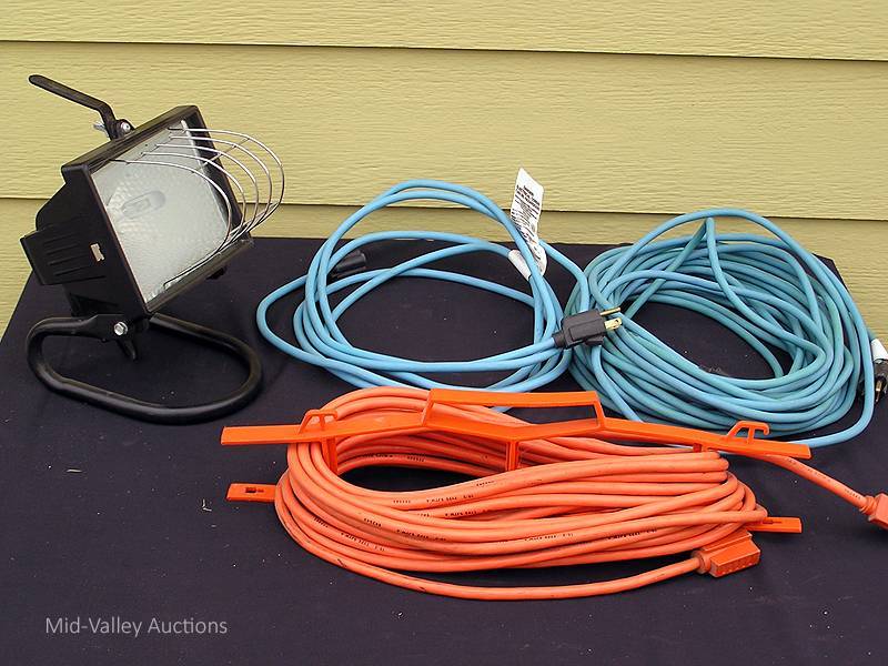 Extension cords & shop light