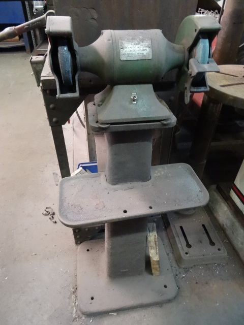 lot 9 image: Baldor 13 HP Pedestal Grinder No. 612