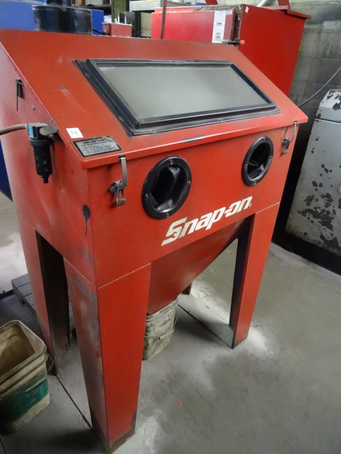 lot 14 image: This item has been removed from the auction. Please contact K&C Auctions for details.