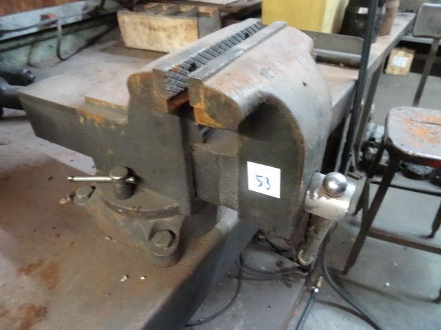 lot 53 image: Heavy Duty Wilton Bench Vise 6
