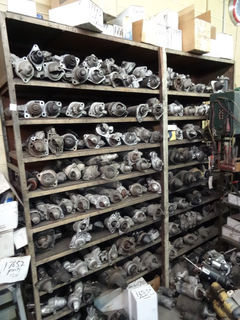 lot 75 image: Metal Shelving Unit.