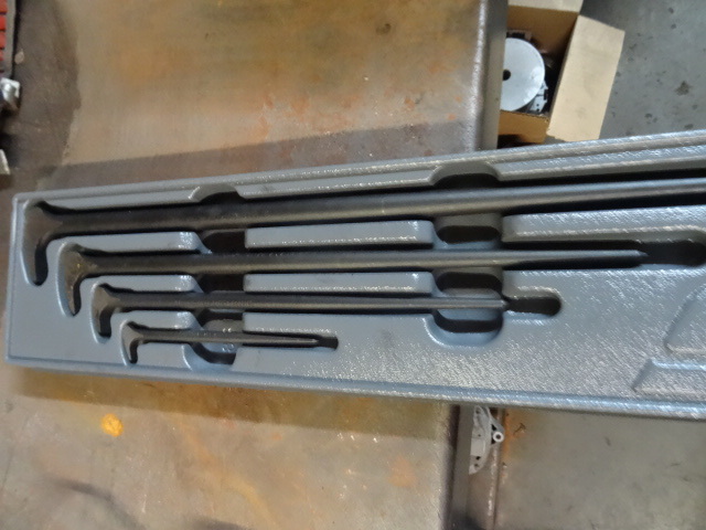 lot 121 image: Snap On Roll Bar Set