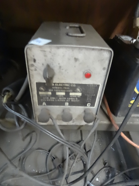 lot 164 image: Luma Electric 551-3 Soldering Tool